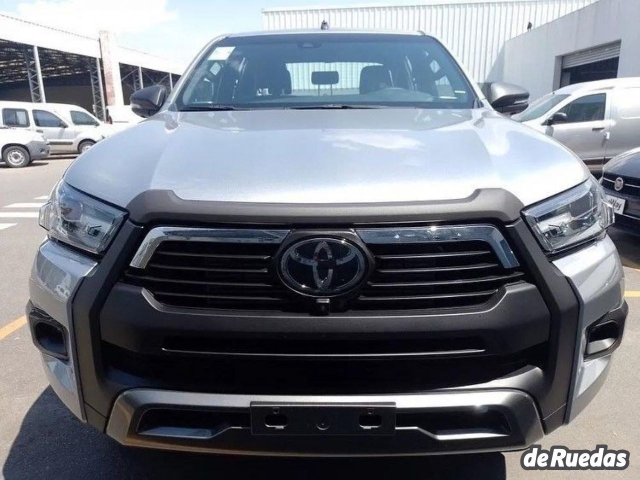 Toyota Hilux Nueva en San Juan, deRuedas