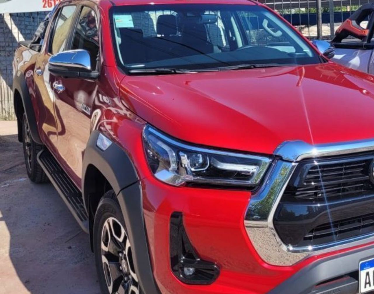 Toyota Hilux Nueva en Mendoza, deRuedas