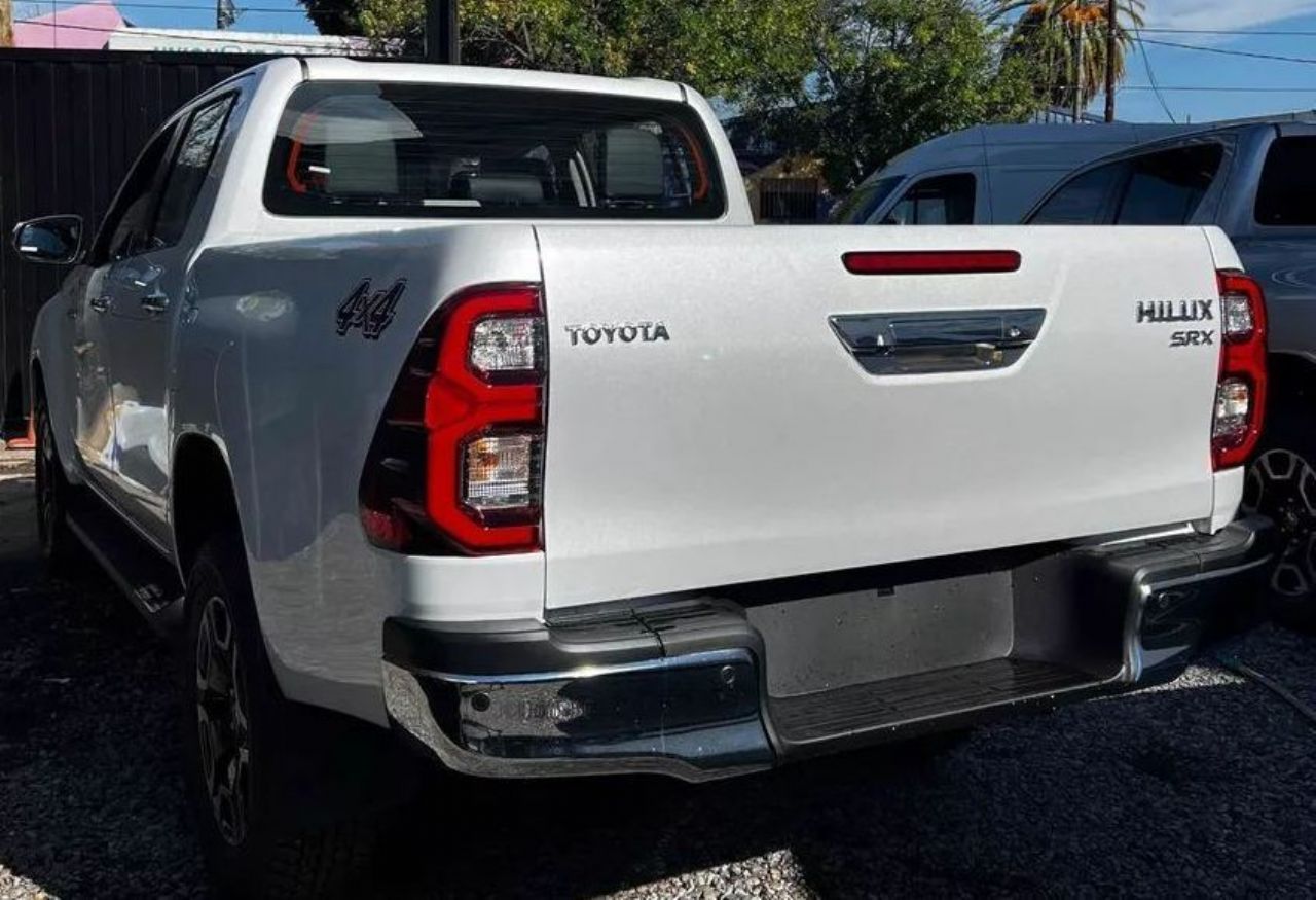 Toyota Hilux Nueva en Buenos Aires, deRuedas