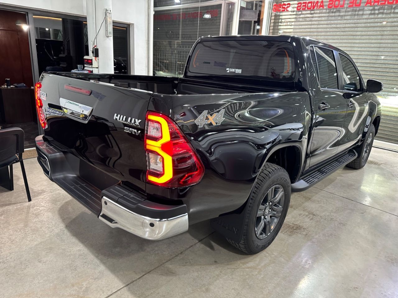 Toyota Hilux Nueva en Mendoza, deRuedas