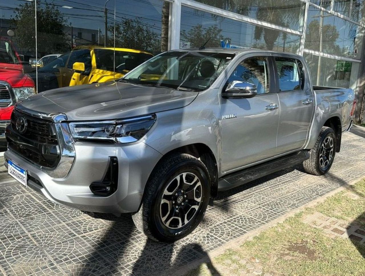 Toyota Hilux Nueva en San Juan, deRuedas