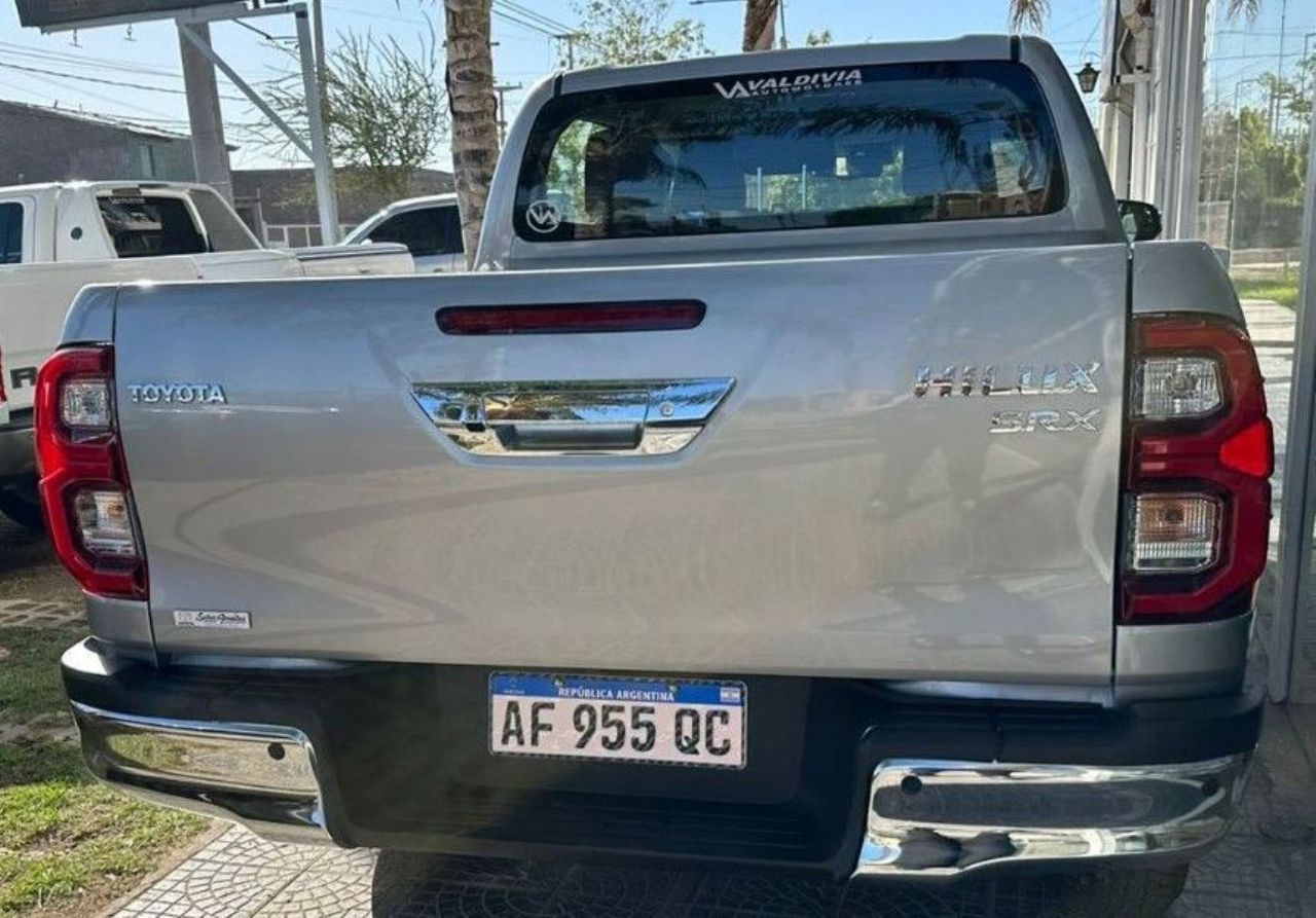 Toyota Hilux Nueva en San Juan, deRuedas