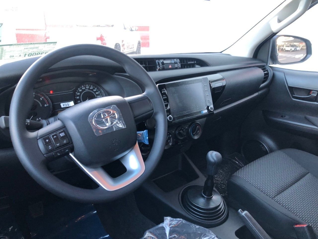 Toyota Hilux Nueva en Mendoza, deRuedas
