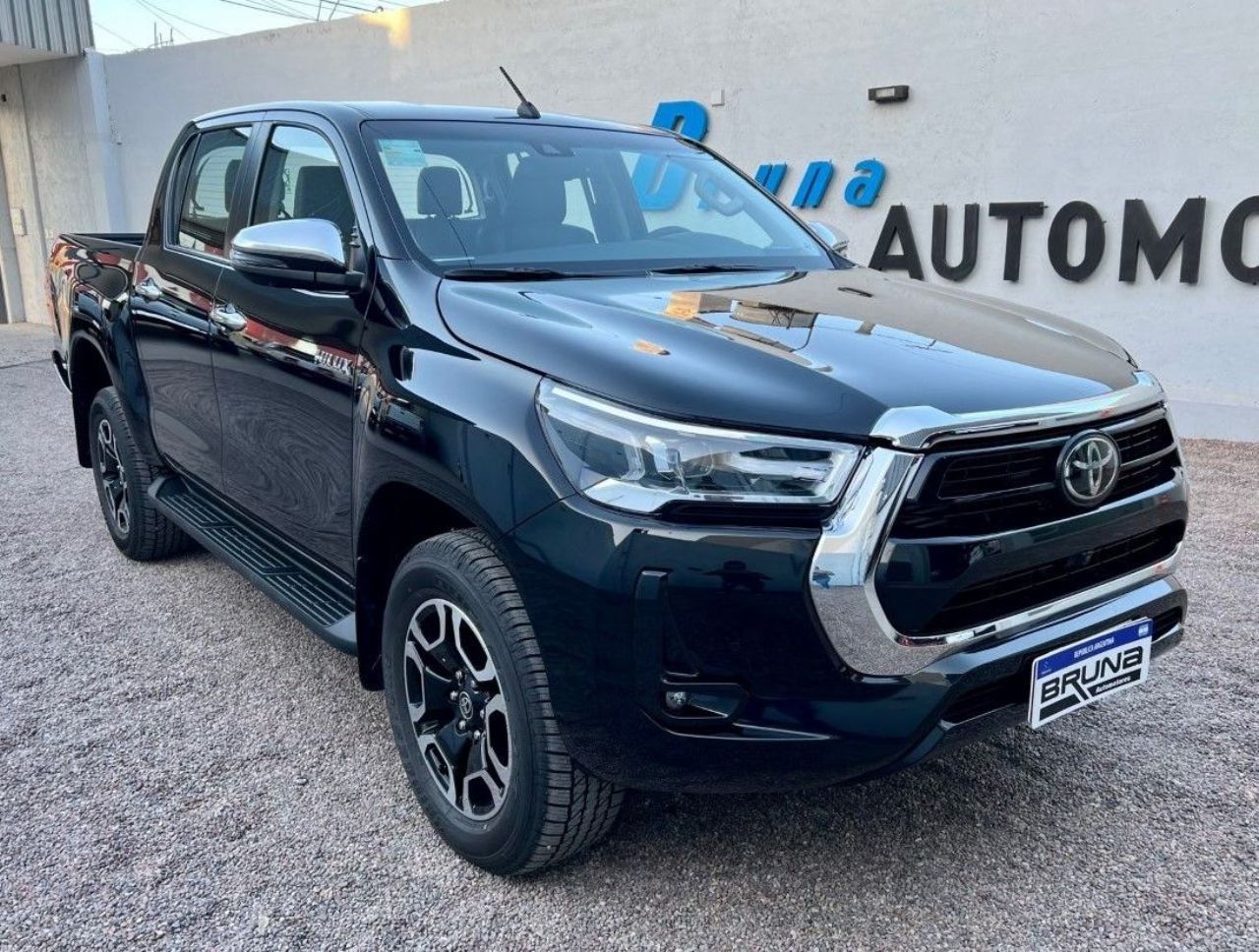 Toyota Hilux Nueva en Mendoza, deRuedas