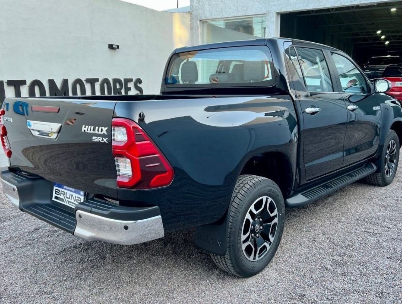 Toyota Hilux Nueva en Mendoza, deRuedas