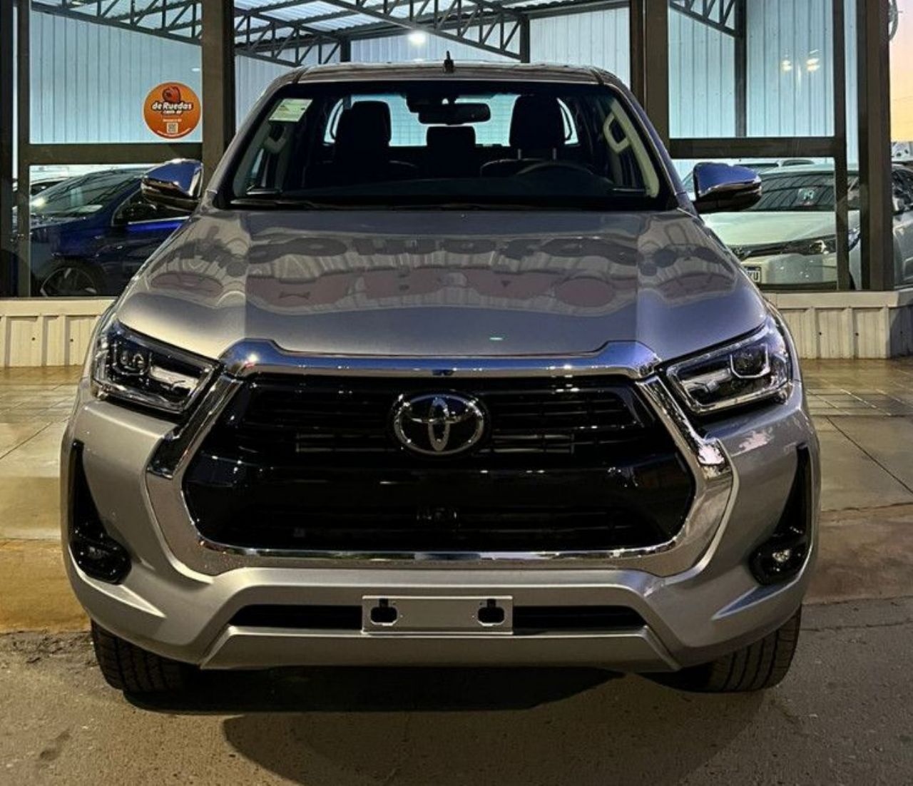 Toyota Hilux Nueva en San Juan, deRuedas
