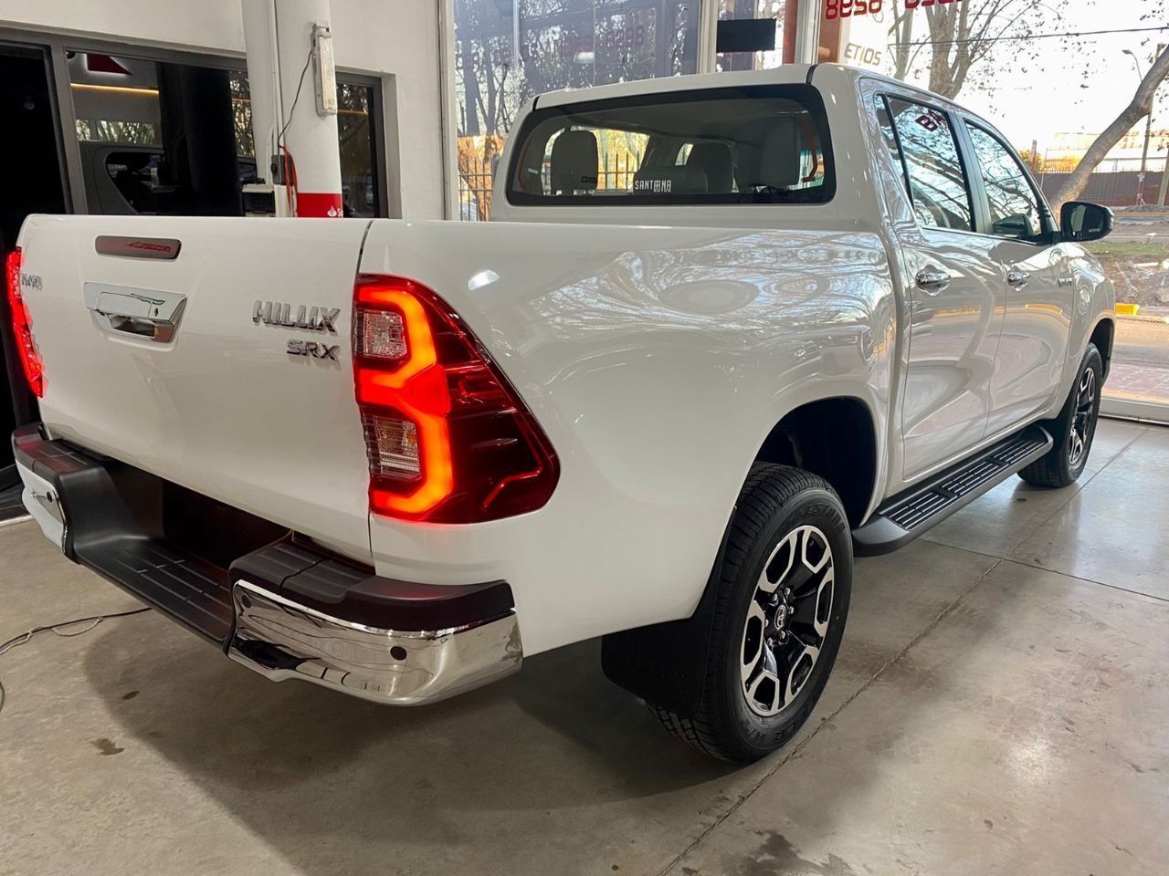 Toyota Hilux Nueva en Mendoza, deRuedas