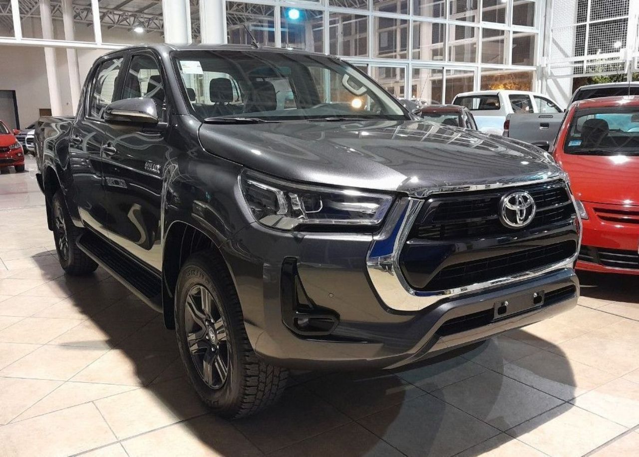 Toyota Hilux Nueva en Mendoza, deRuedas
