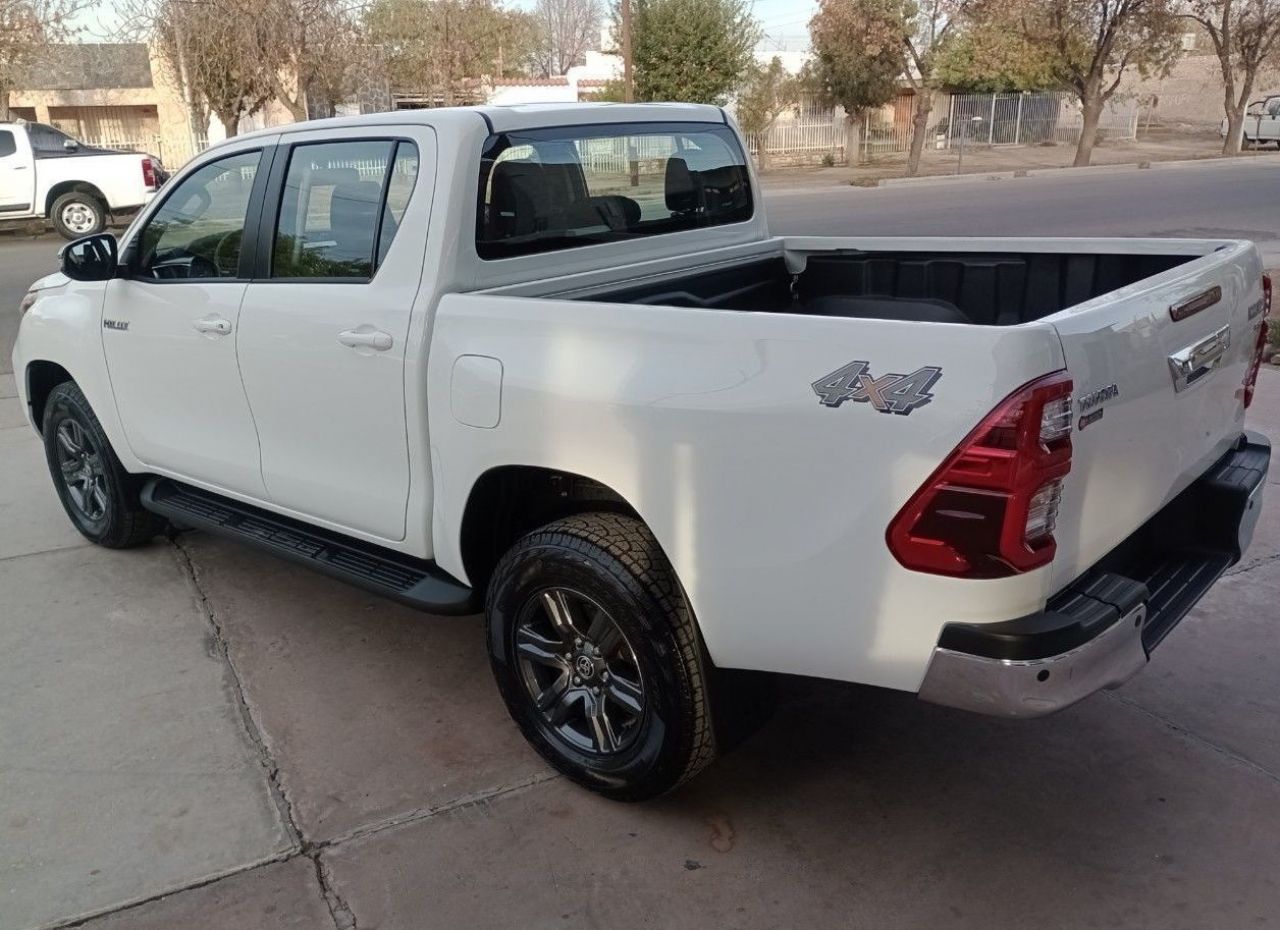 Toyota Hilux Nueva en Mendoza, deRuedas
