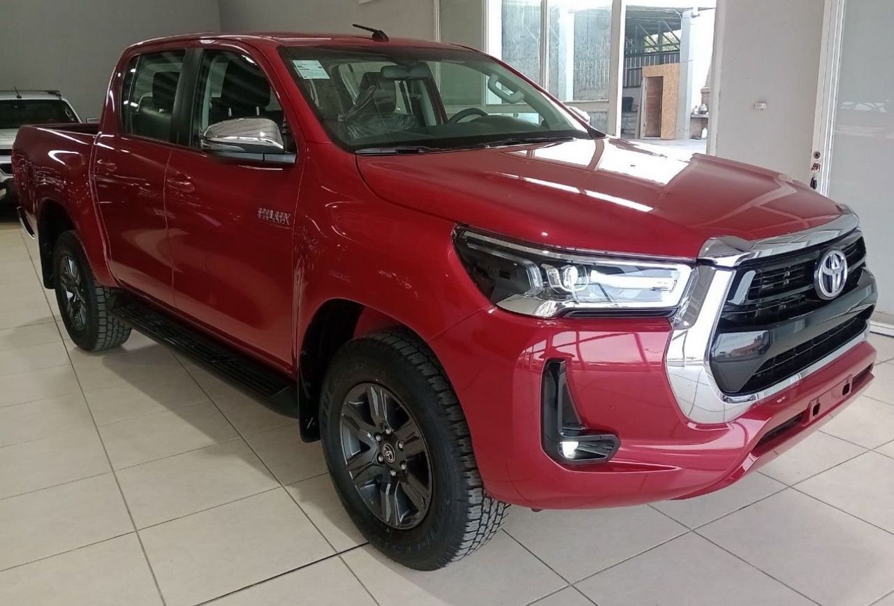 Toyota Hilux Nueva en Mendoza, deRuedas