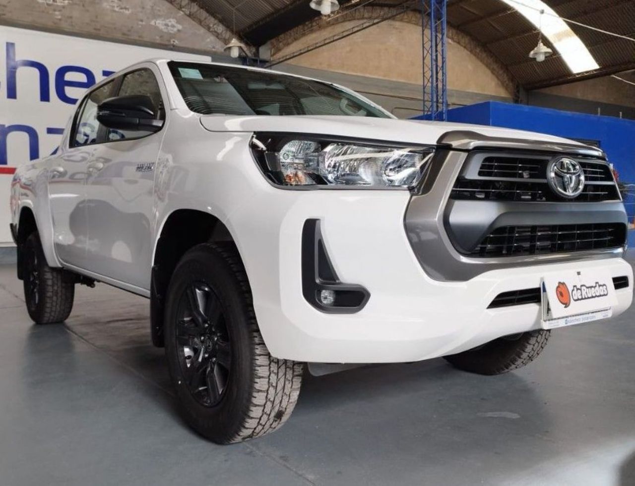 Toyota Hilux Nueva en Mendoza, deRuedas
