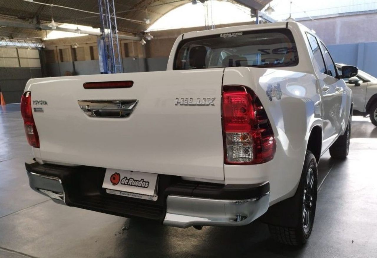 Toyota Hilux Nueva en Mendoza, deRuedas
