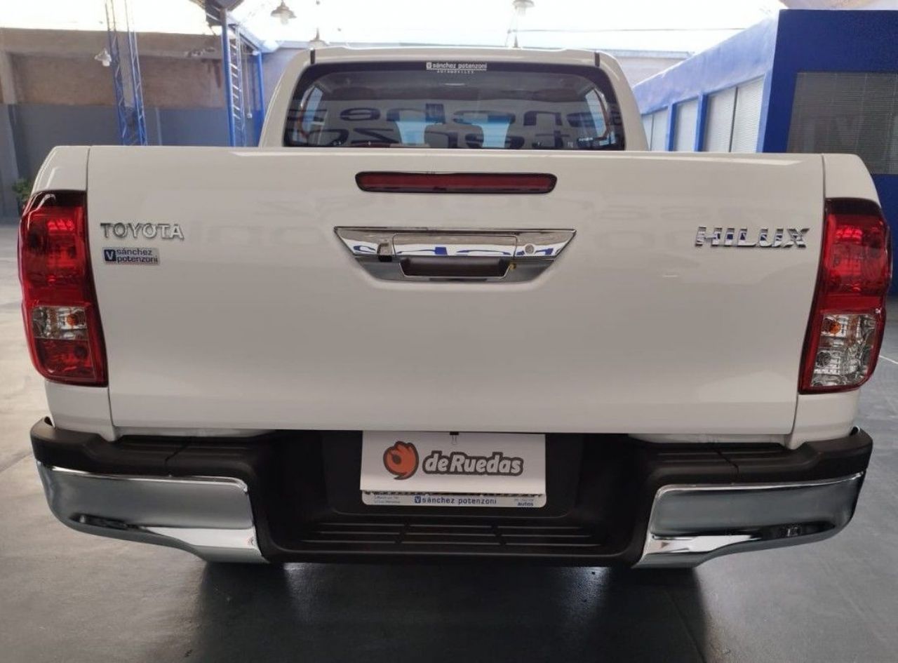 Toyota Hilux Nueva en Mendoza, deRuedas