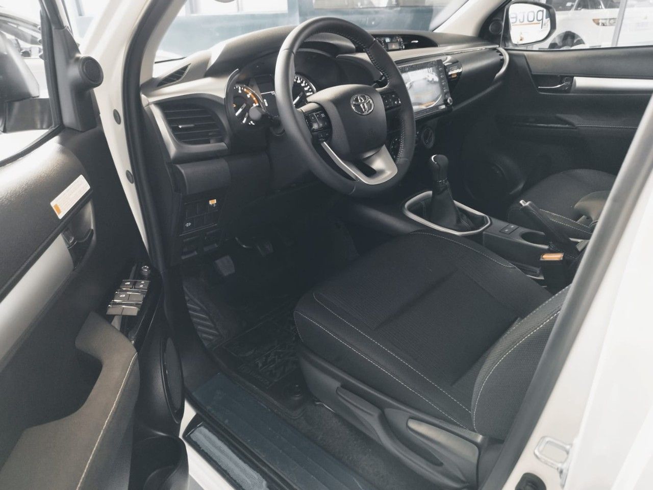Toyota Hilux Nueva en Mendoza, deRuedas