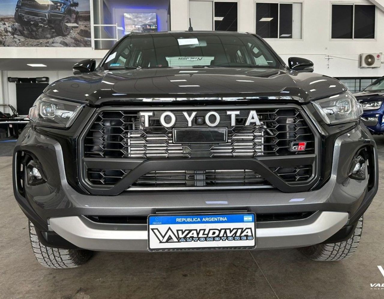 Toyota Hilux Nueva en San Juan, deRuedas