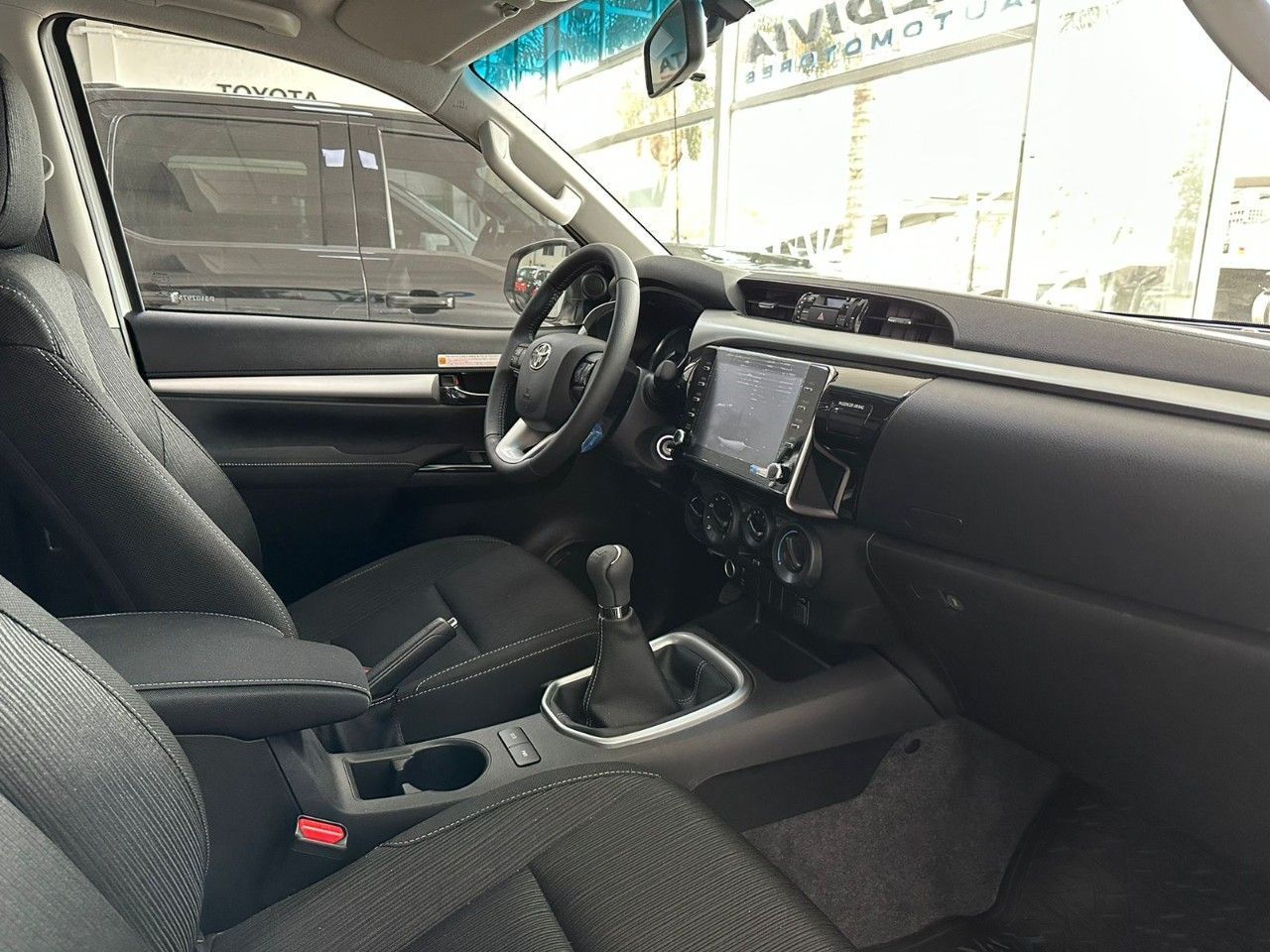 Toyota Hilux Nueva en San Juan, deRuedas