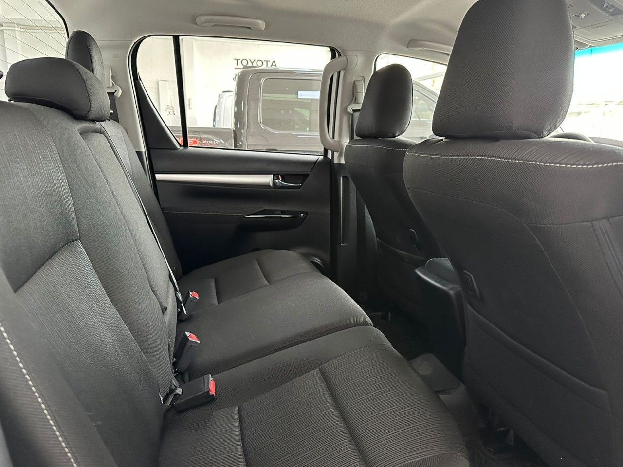 Toyota Hilux Nueva en San Juan, deRuedas