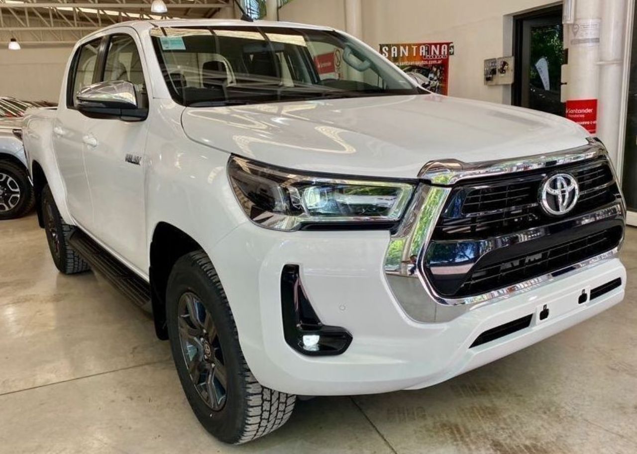 Toyota Hilux Nueva en Mendoza, deRuedas