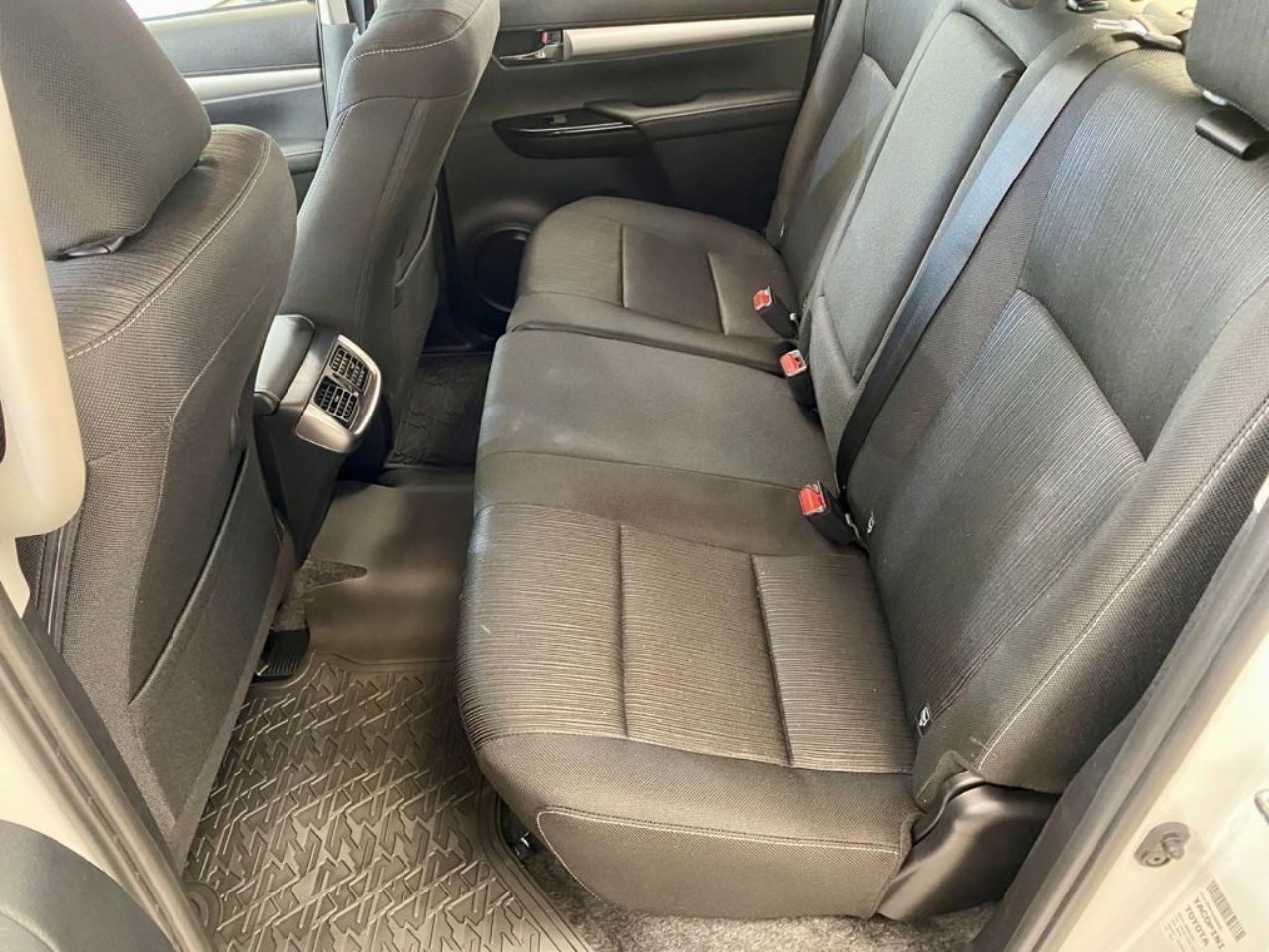Toyota Hilux Nueva en Mendoza, deRuedas