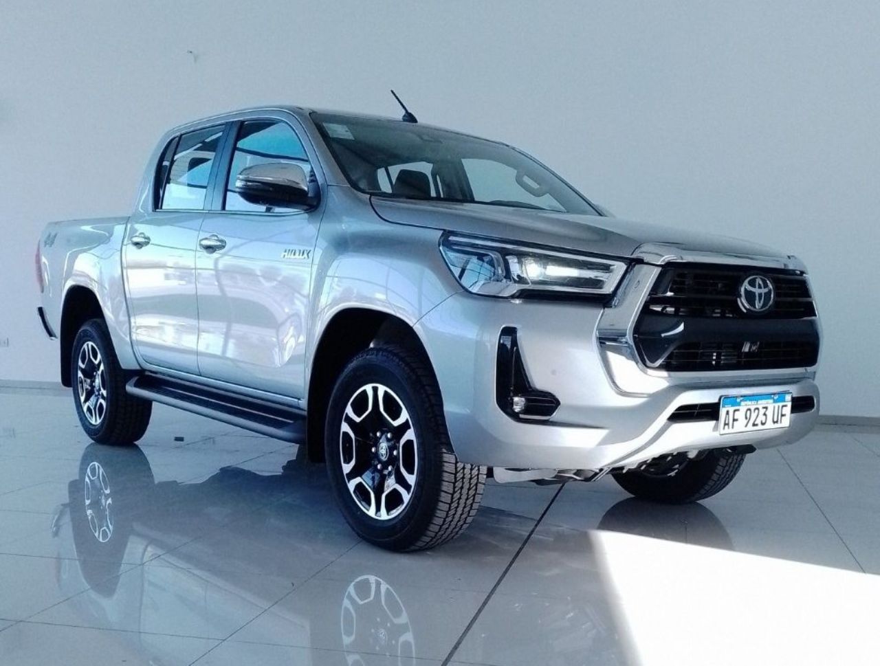 Toyota Hilux Nueva en Mendoza, deRuedas