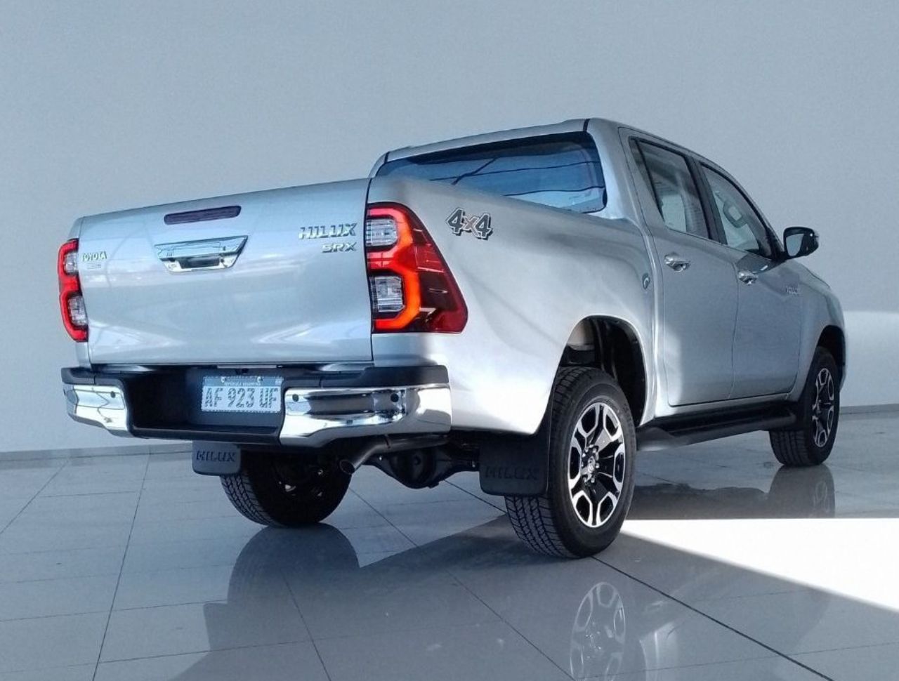 Toyota Hilux Nueva en Mendoza, deRuedas