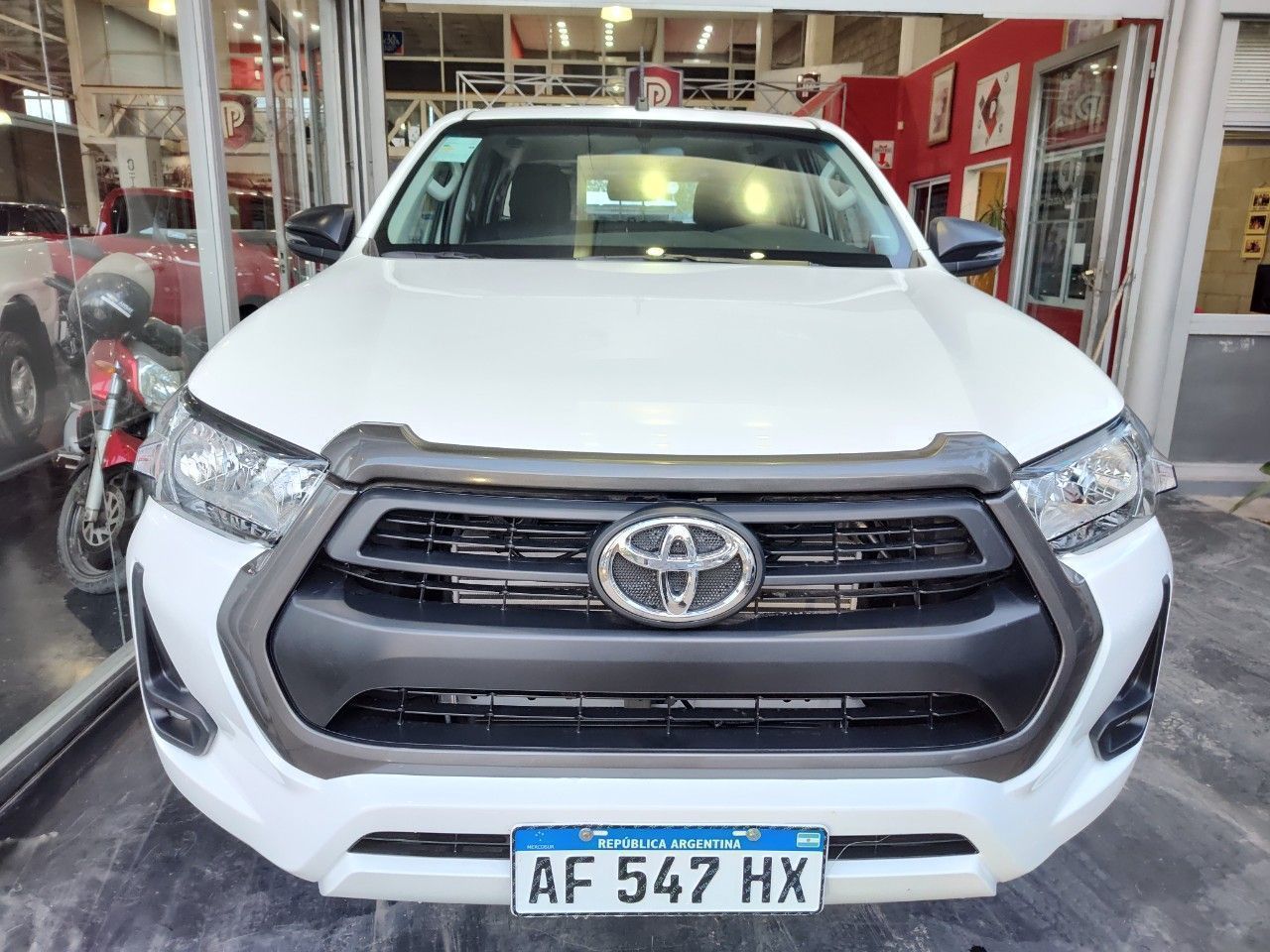 Toyota Hilux Nueva en Mendoza, deRuedas