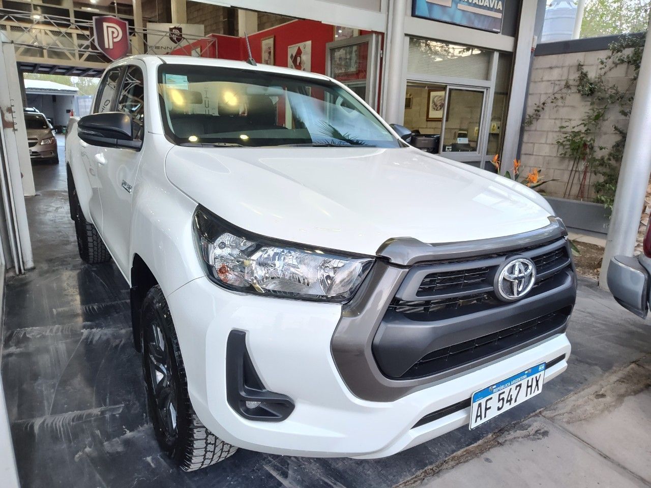 Toyota Hilux Nueva en Mendoza, deRuedas