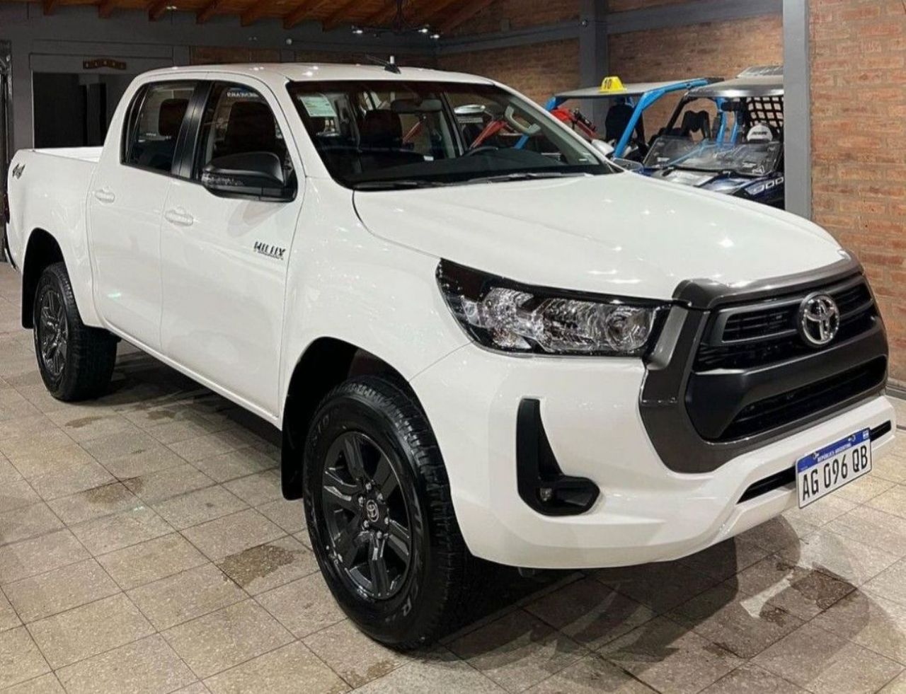 Toyota Hilux Nueva en San Juan, deRuedas