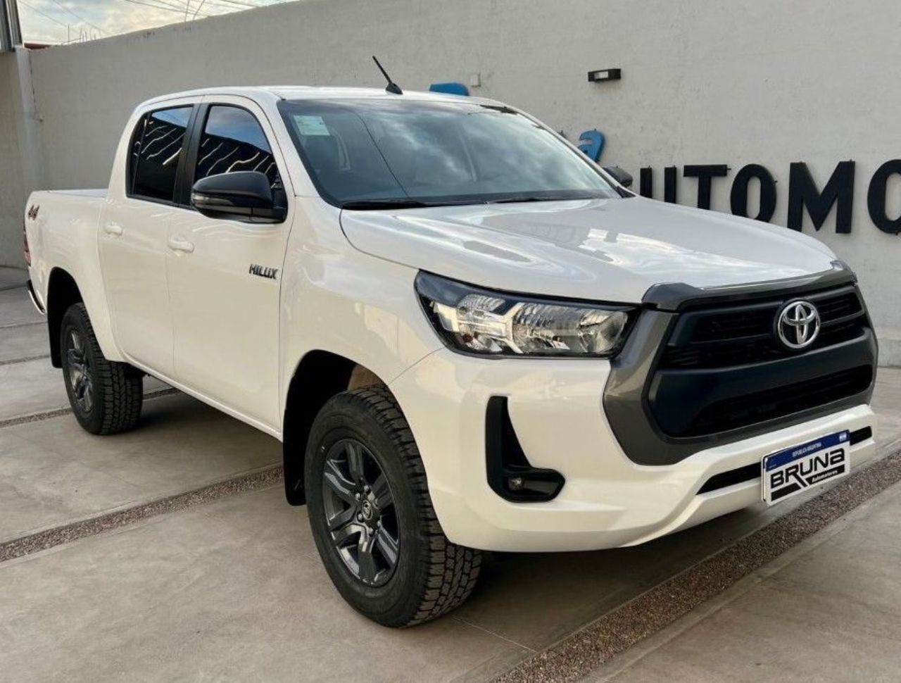 Toyota Hilux Nueva en Mendoza, deRuedas