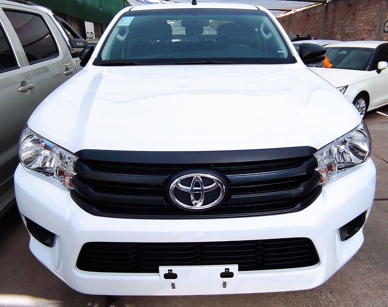 Toyota Hilux Nueva en Mendoza, deRuedas
