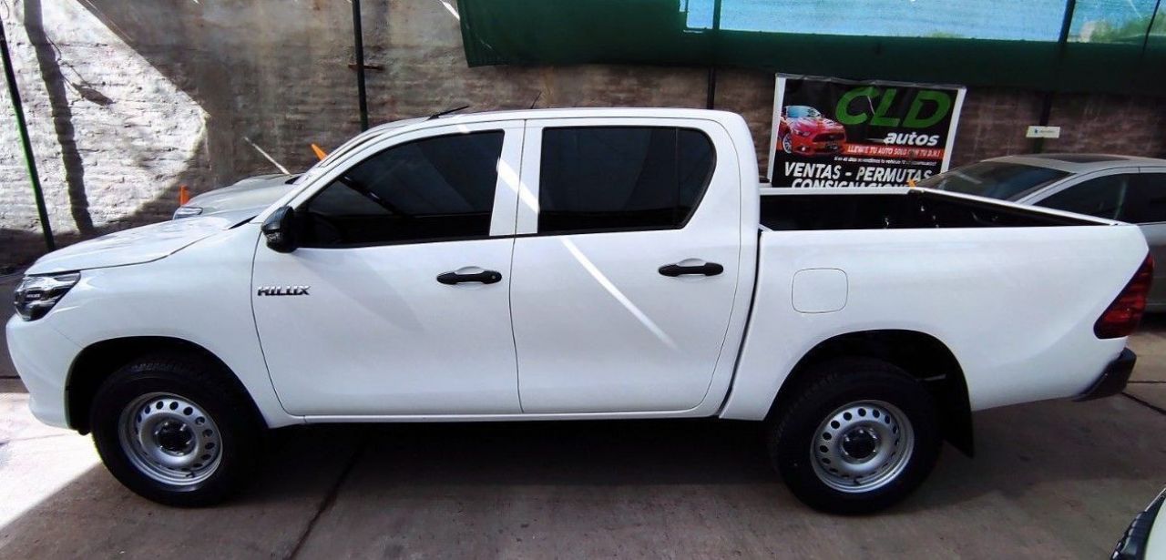 Toyota Hilux Nueva en Mendoza, deRuedas