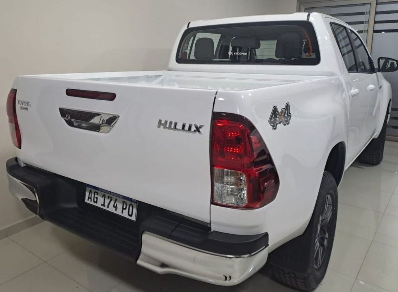 Toyota Hilux Nueva en Mendoza, deRuedas