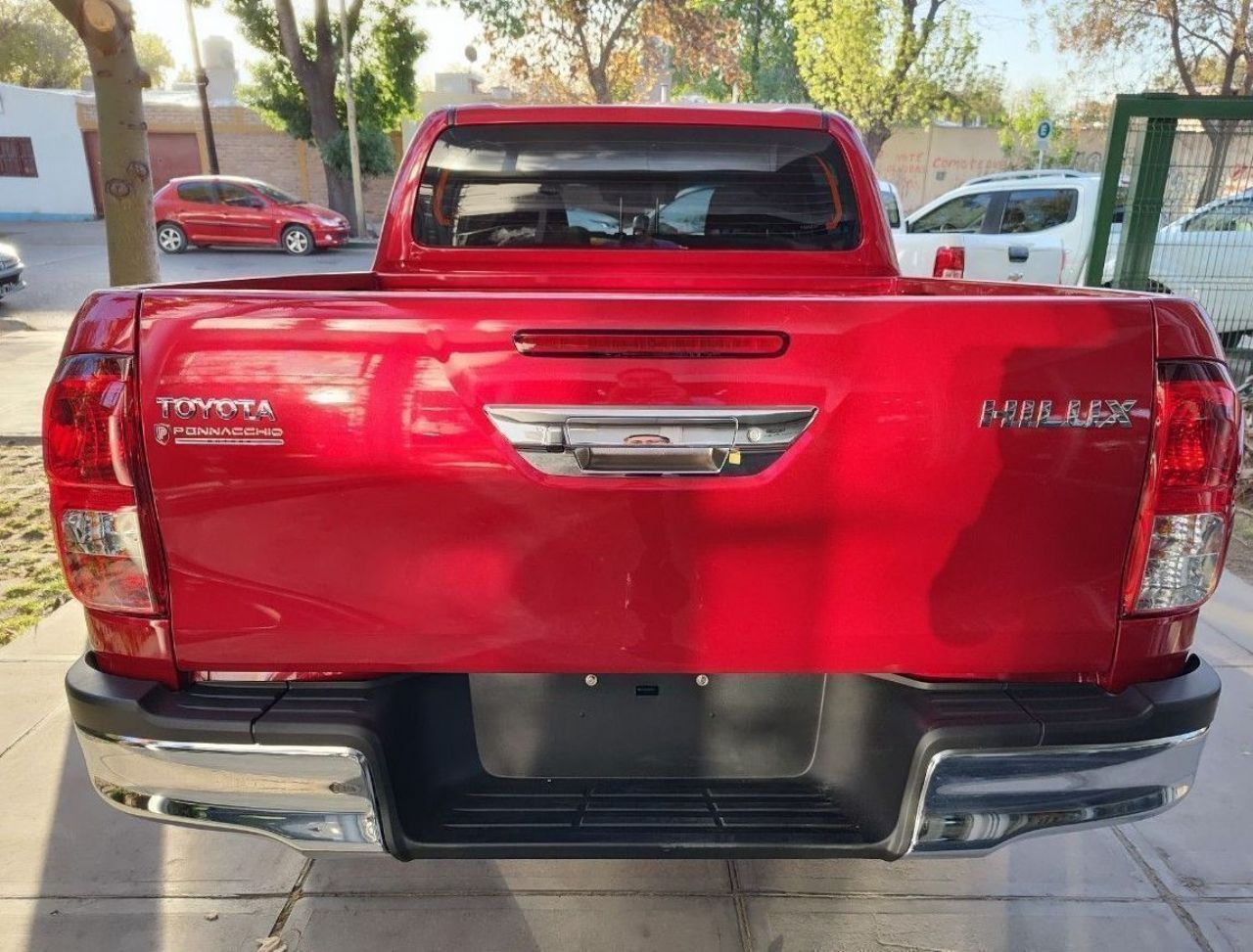 Toyota Hilux Nueva en Mendoza, deRuedas