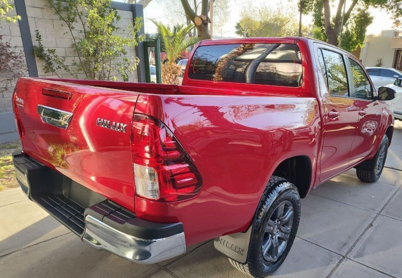 Toyota Hilux Nueva en Mendoza, deRuedas