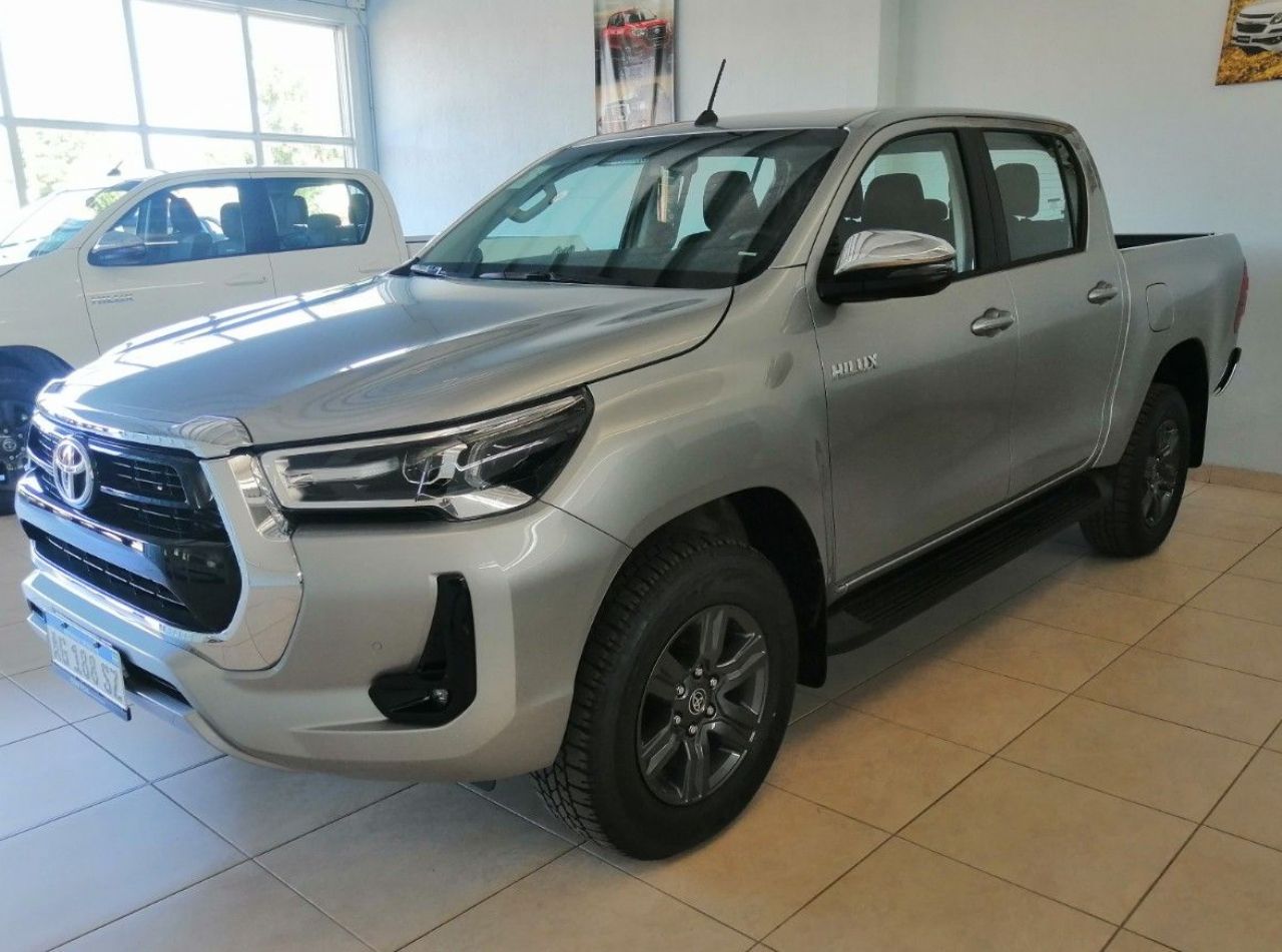Toyota Hilux Nueva en Mendoza, deRuedas