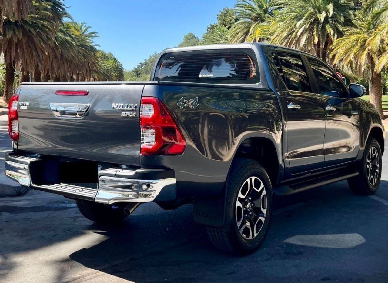 Toyota Hilux Nueva en Mendoza, deRuedas