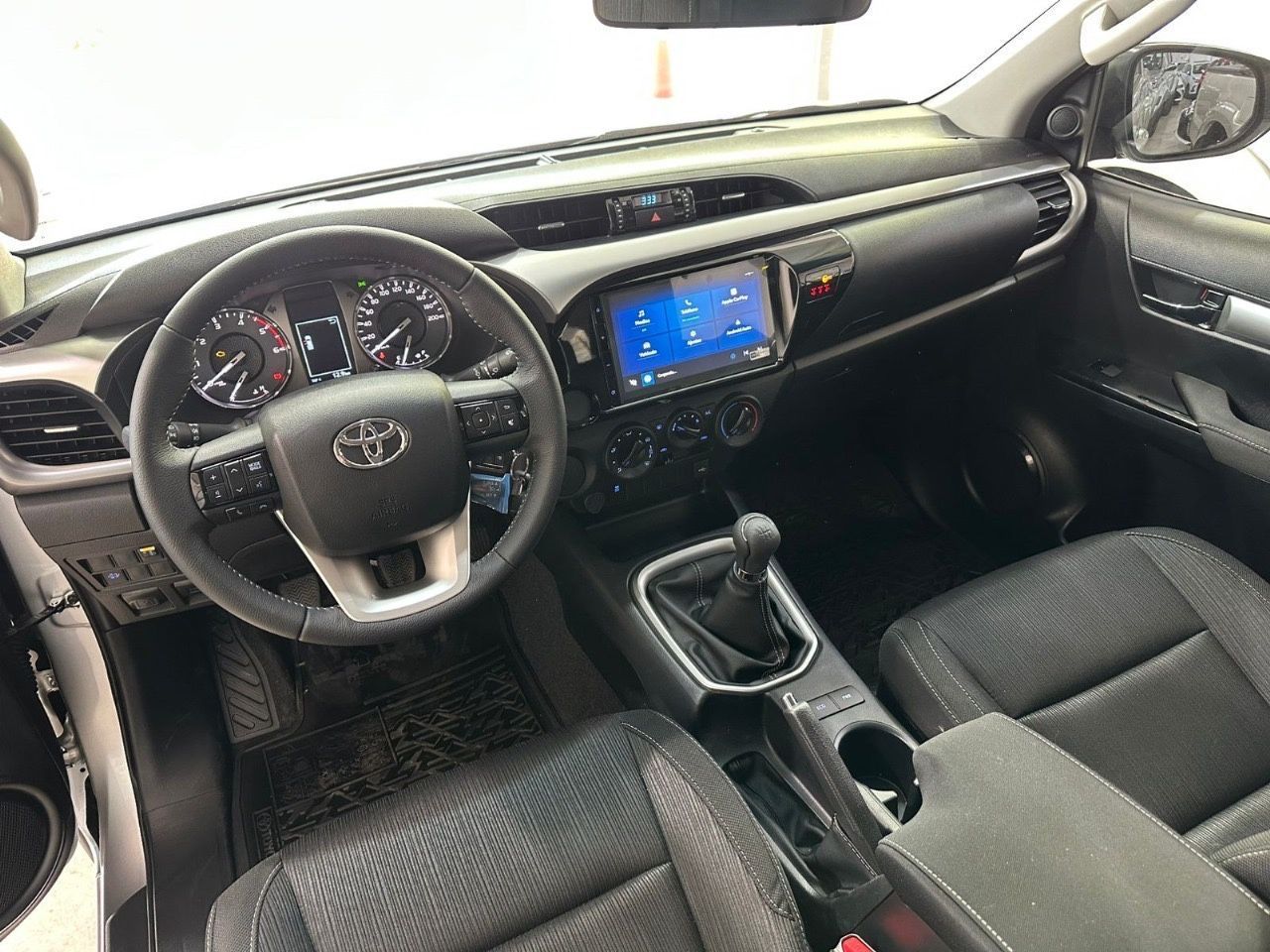 Toyota Hilux Nueva Financiado en Mendoza, deRuedas