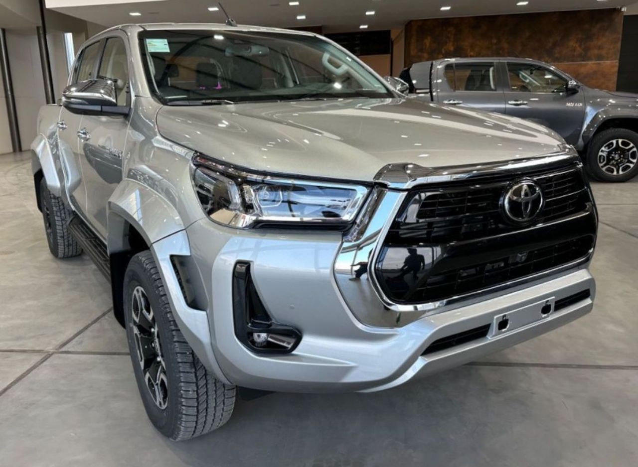 Toyota Hilux Nueva Financiado en Mendoza, deRuedas