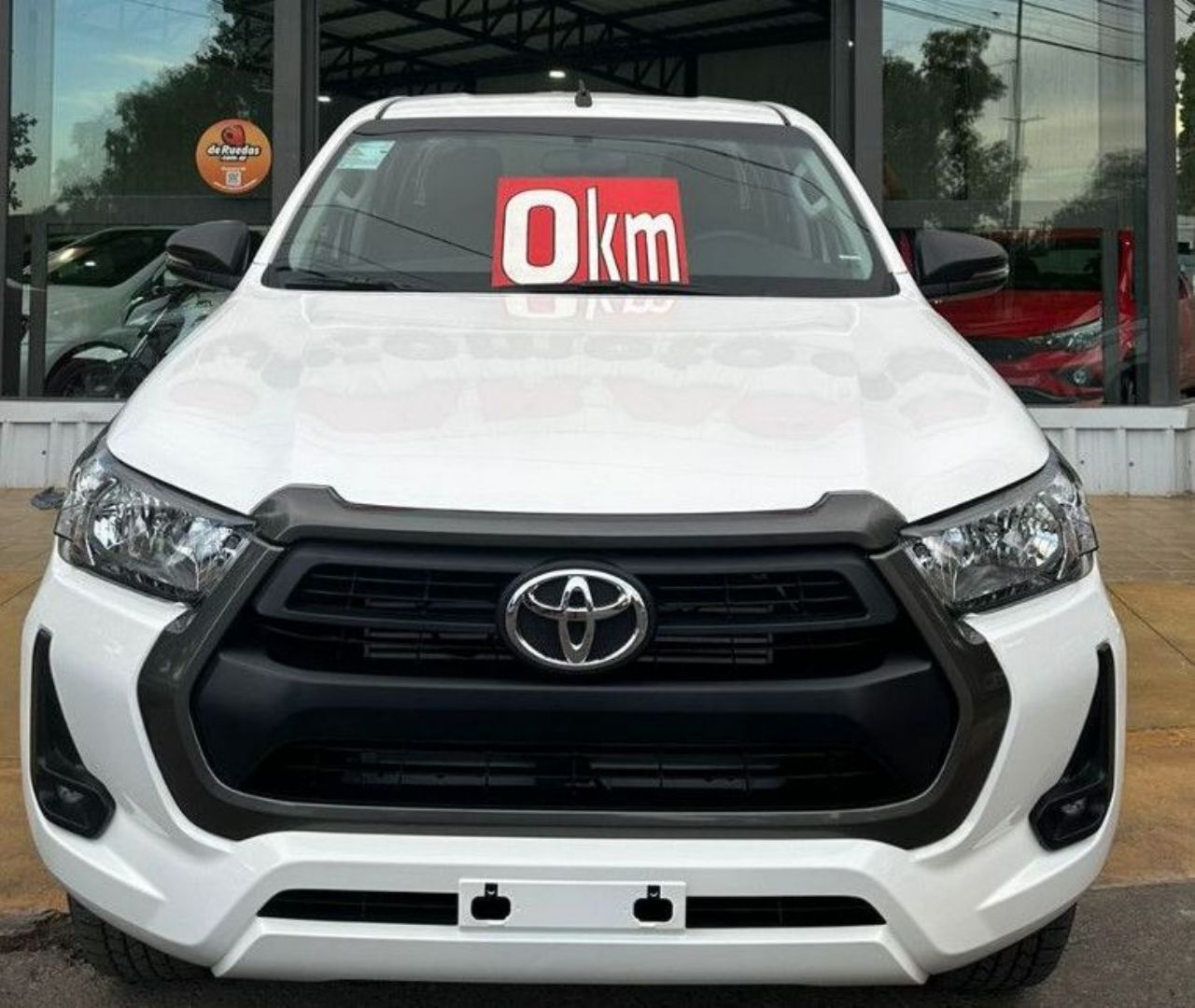Toyota Hilux Nueva en San Juan, deRuedas