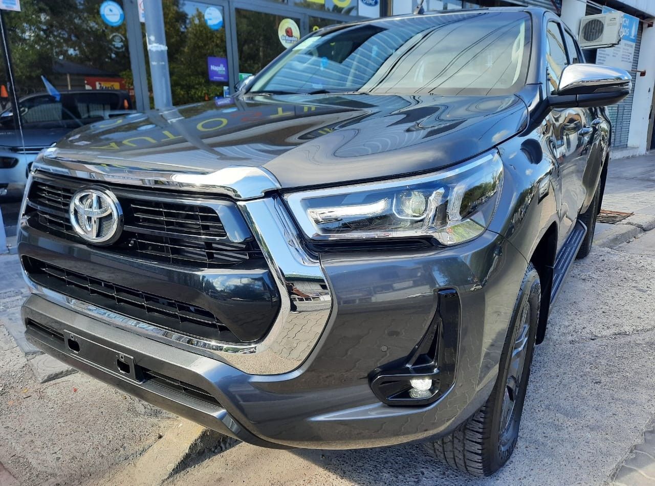Toyota Hilux Nueva Financiado en Mendoza, deRuedas