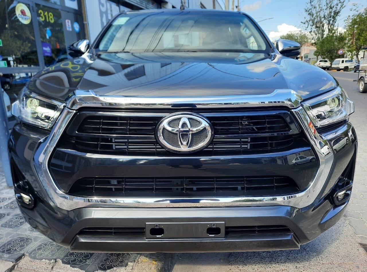 Toyota Hilux Nueva Financiado en Mendoza, deRuedas