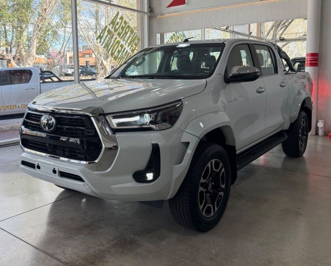 Toyota Hilux Nueva Financiado en Mendoza, deRuedas