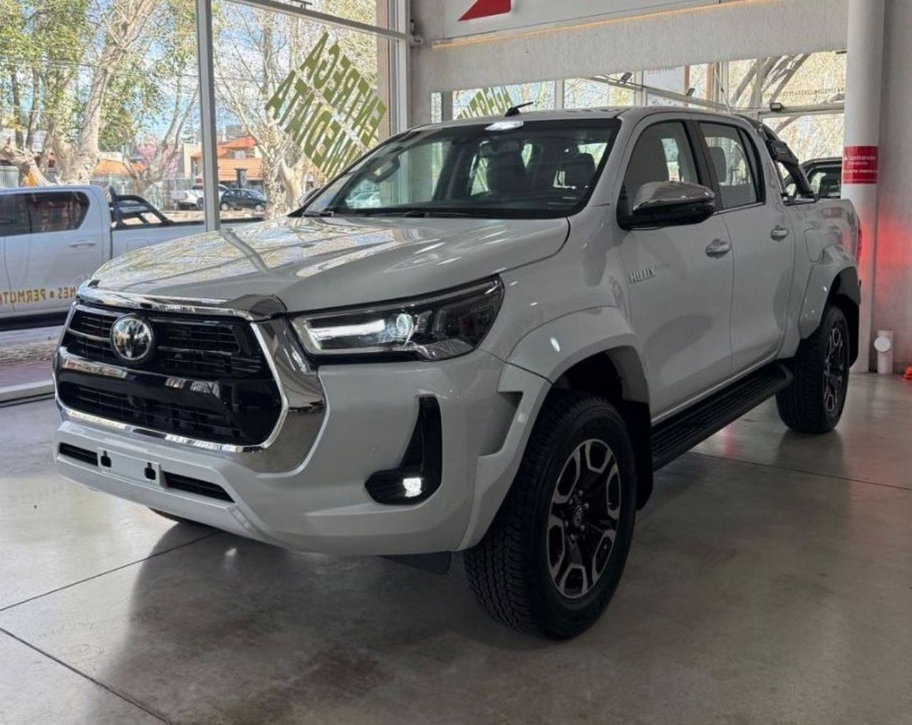 Toyota Hilux Nueva Financiado en Mendoza, deRuedas