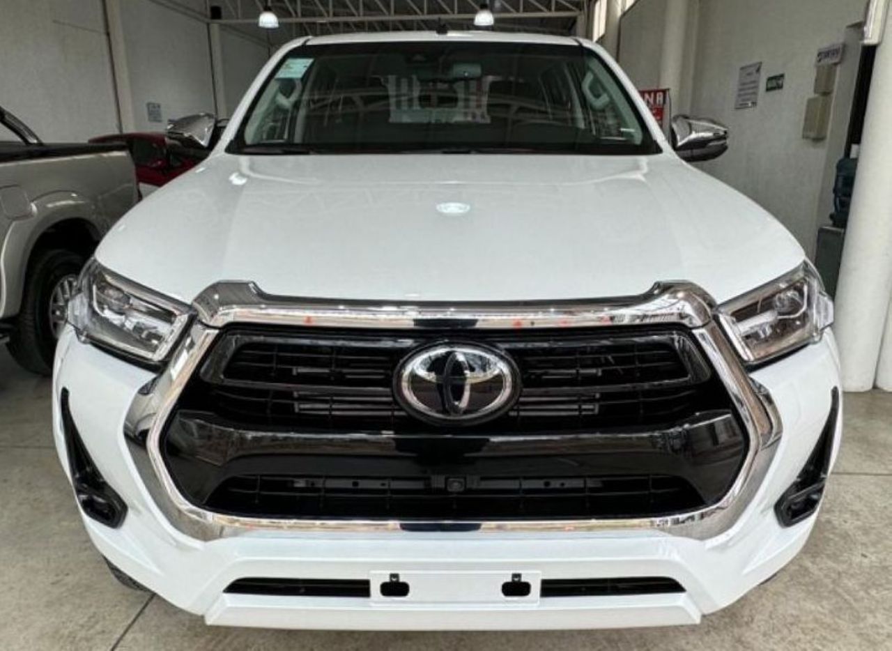 Toyota Hilux Nueva Financiado en Mendoza, deRuedas
