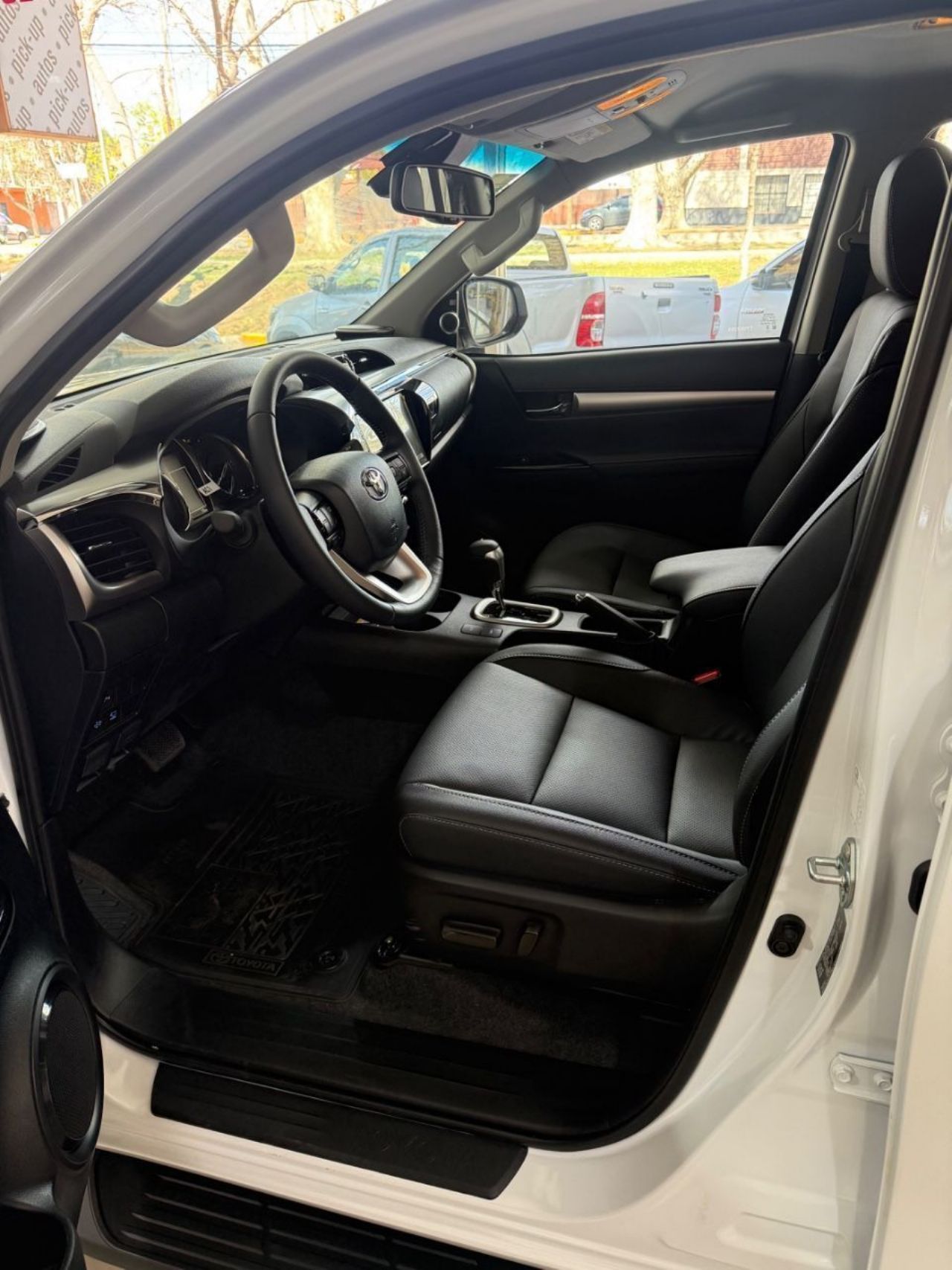 Toyota Hilux Nueva Financiado en Mendoza, deRuedas