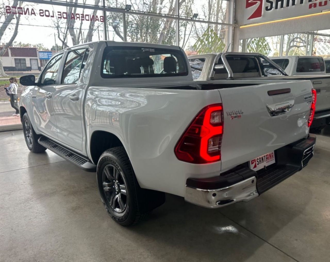 Toyota Hilux Nueva Financiado en Mendoza, deRuedas