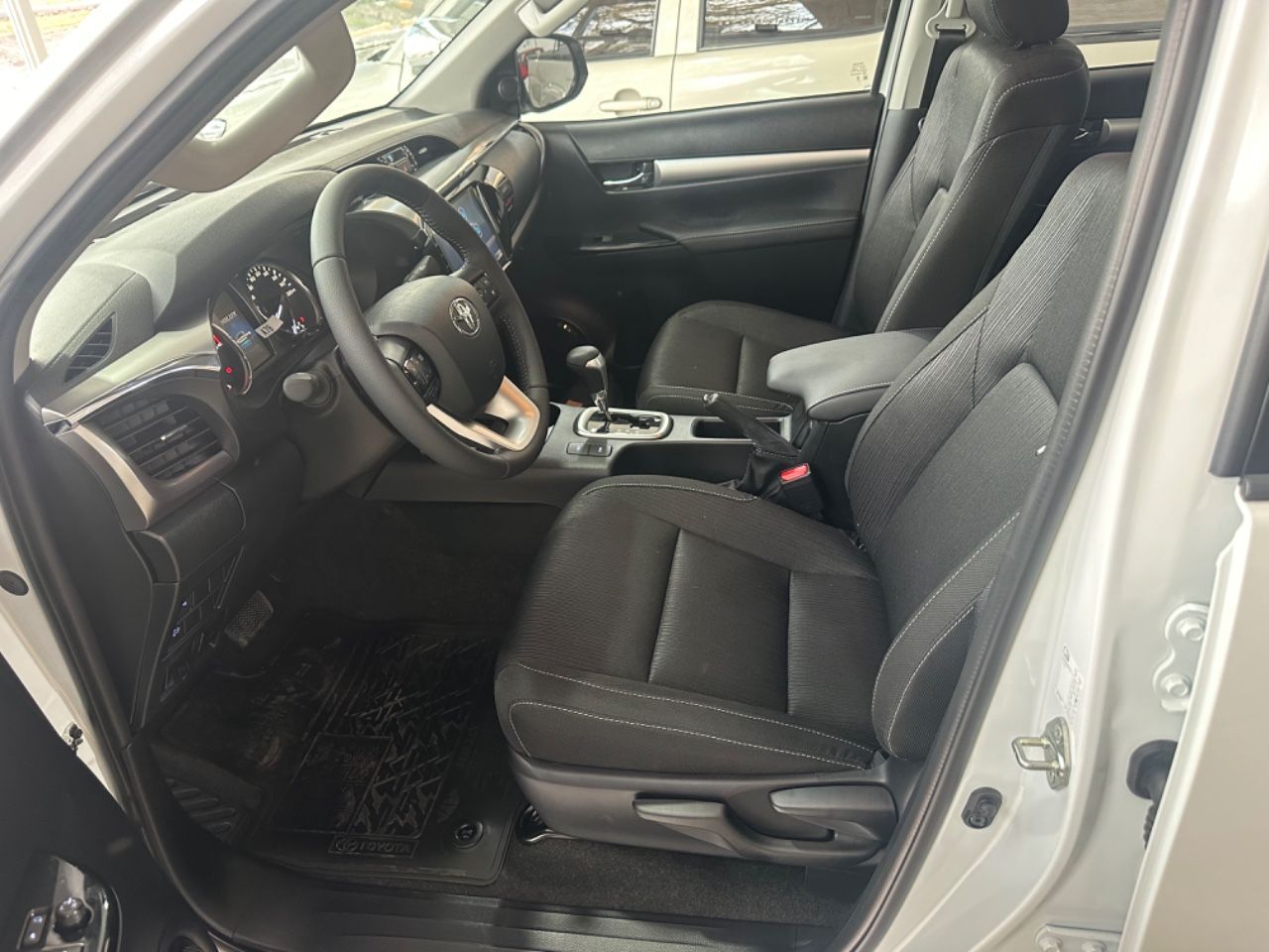 Toyota Hilux Nueva Financiado en Mendoza, deRuedas