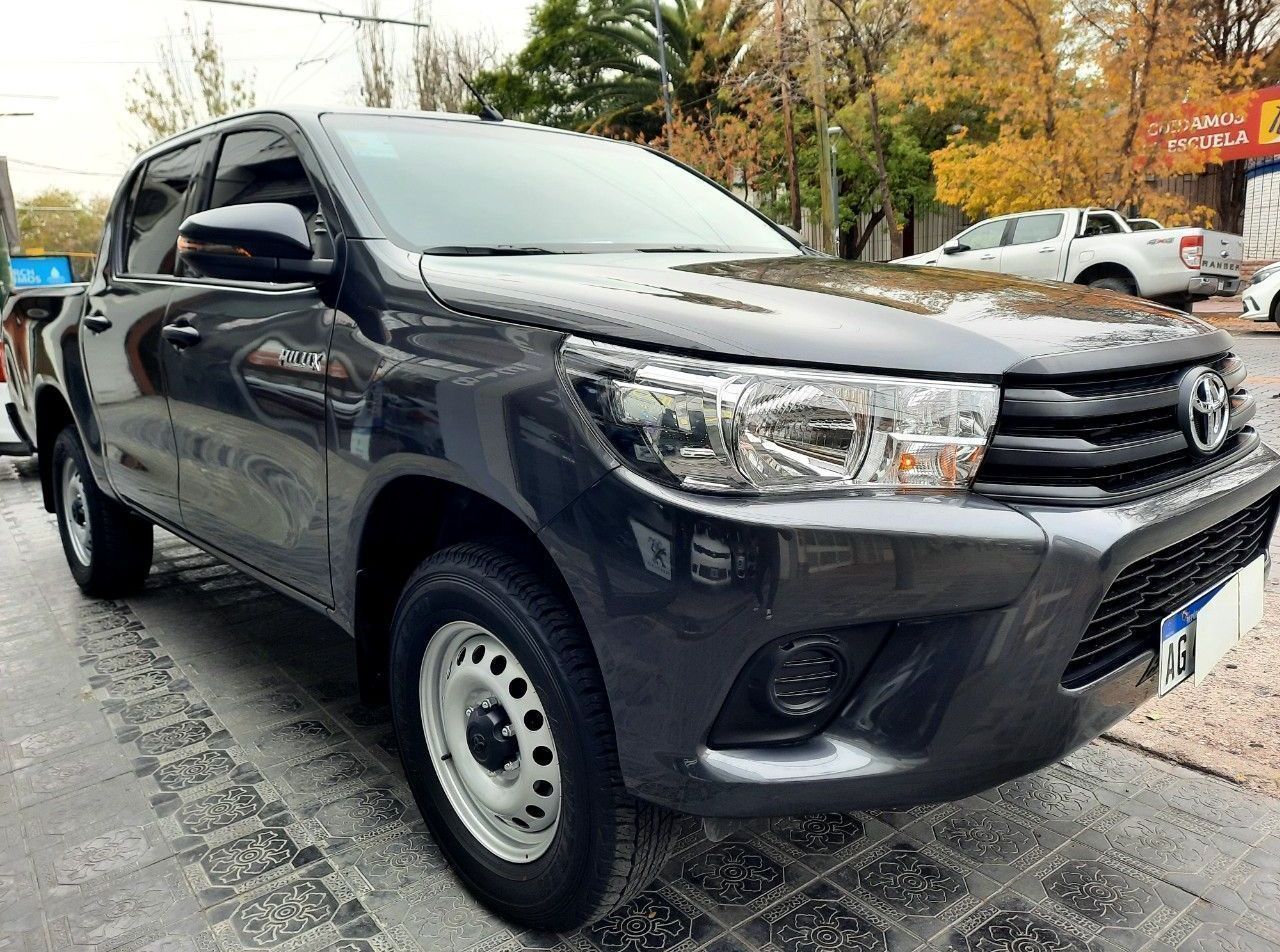 Toyota Hilux Nueva Financiado en Mendoza, deRuedas