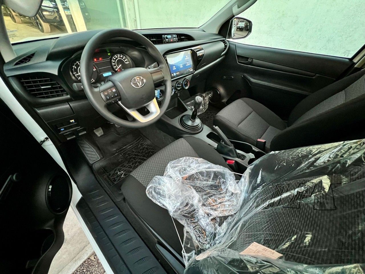 Toyota Hilux Nueva en Mendoza, deRuedas