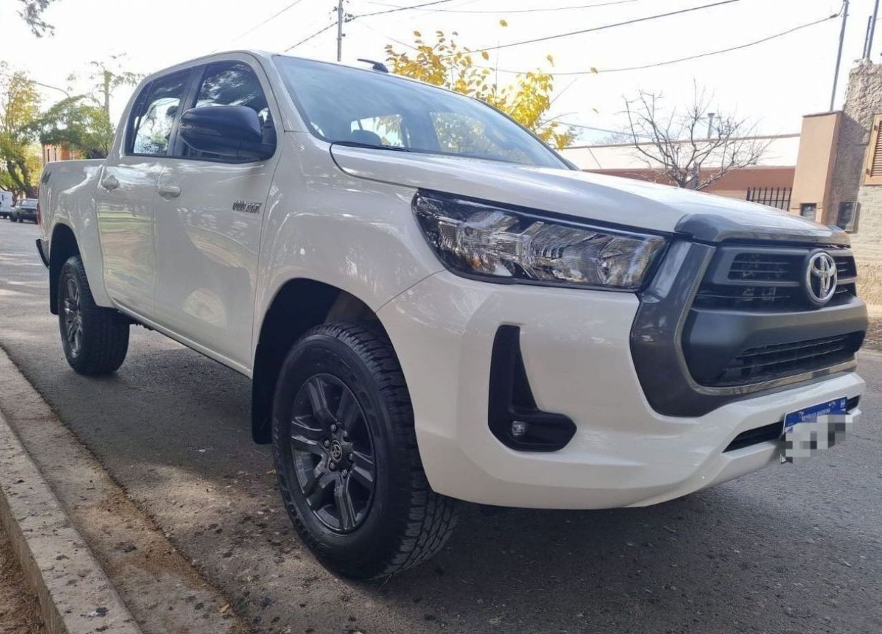 Toyota Hilux Nueva Financiado en Mendoza, deRuedas
